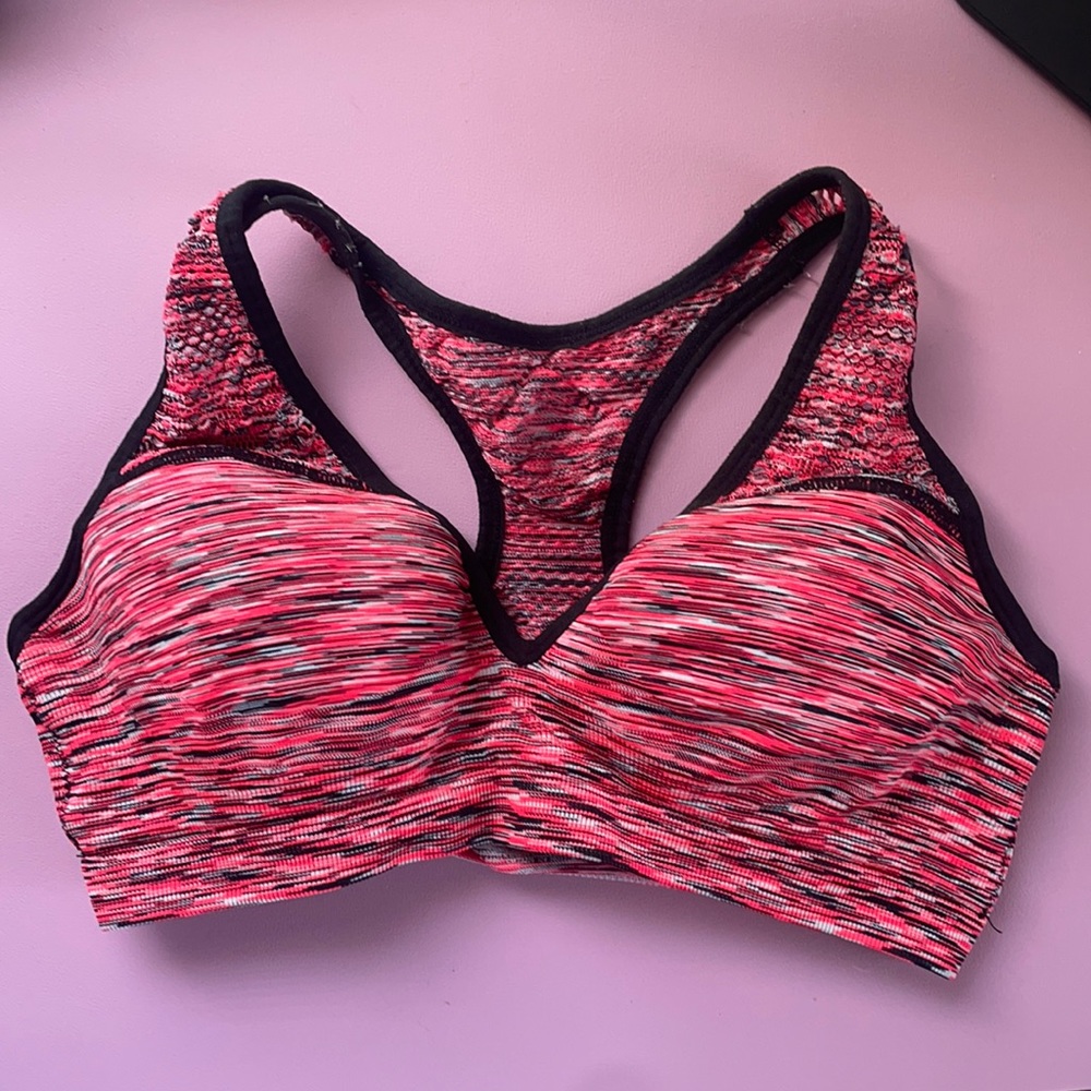 VS Pink sports bra